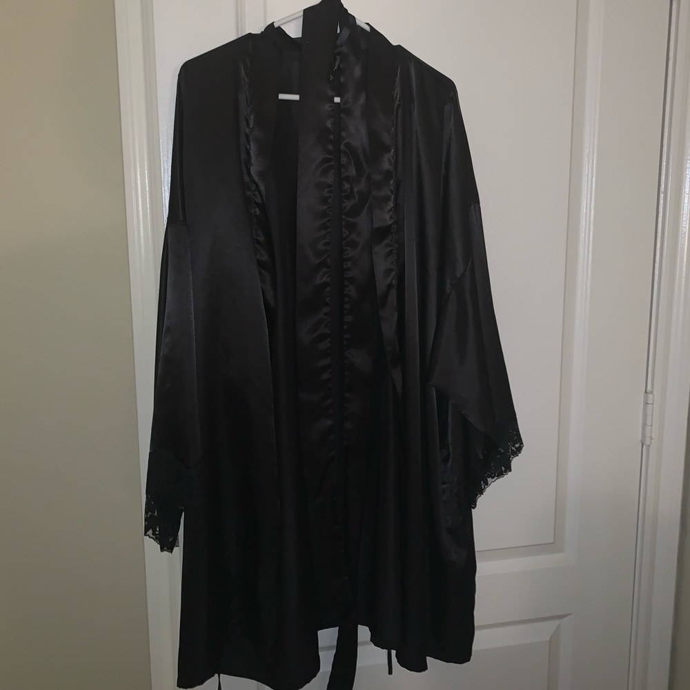 Satin robe